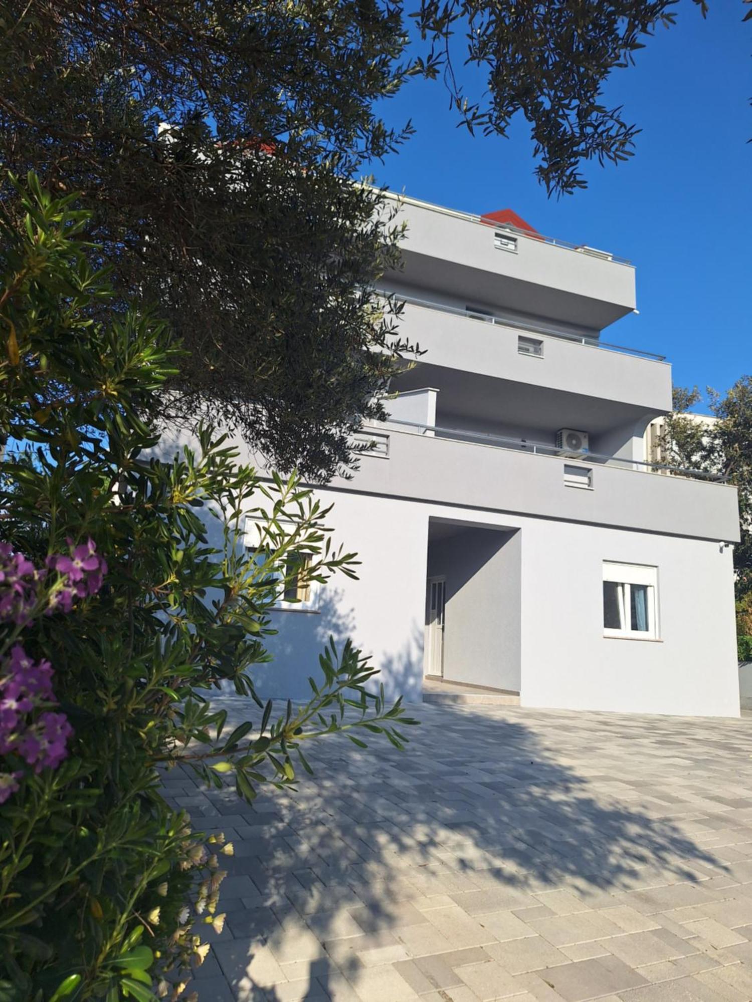 Apartments Miki 2 Novalja Bagian luar foto