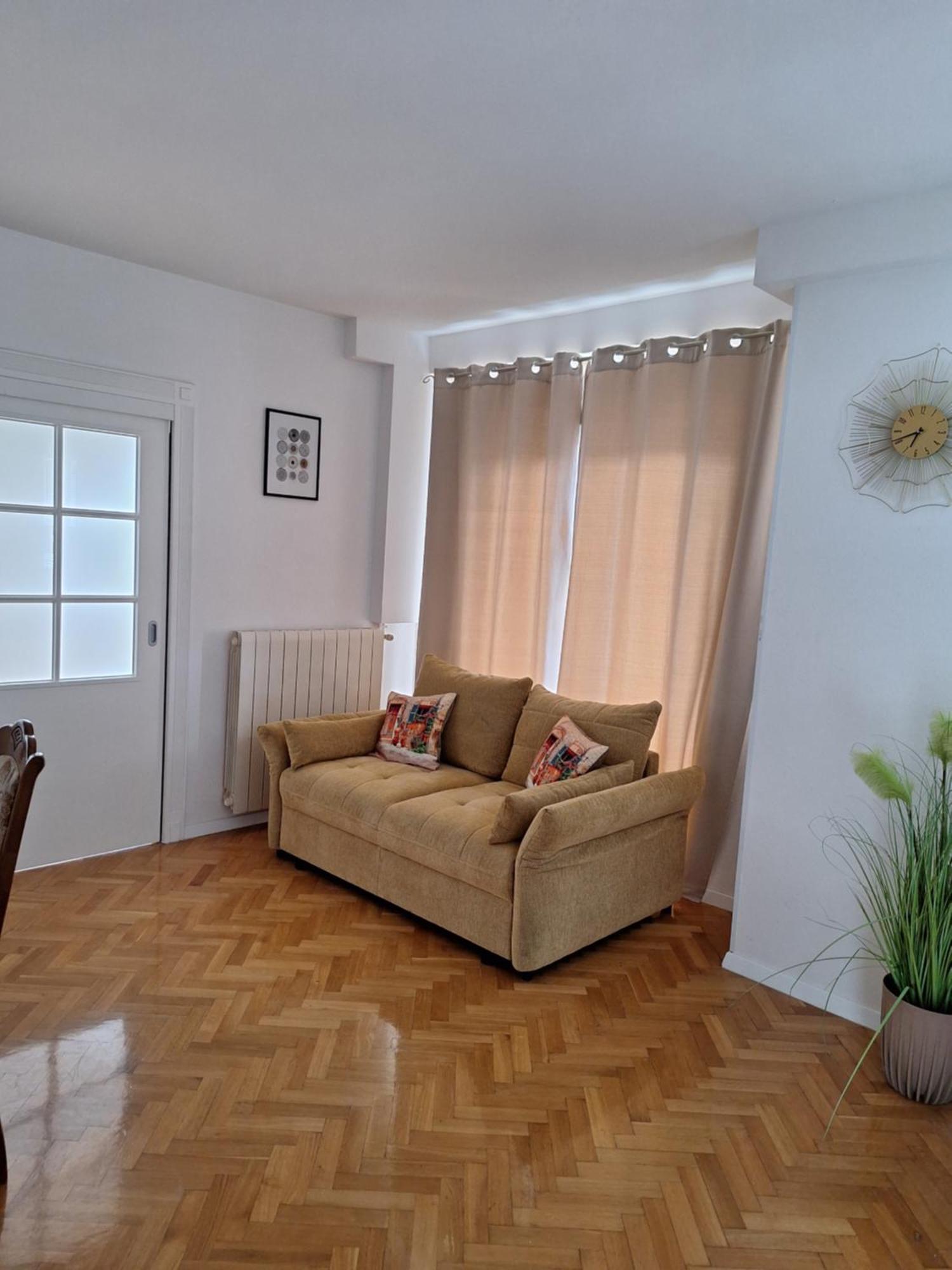 Apartments Miki 2 Novalja Bagian luar foto