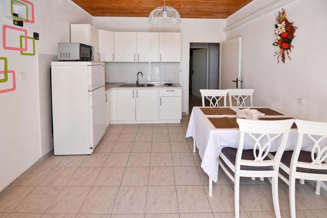 Apartments Miki 2 Novalja Bagian luar foto